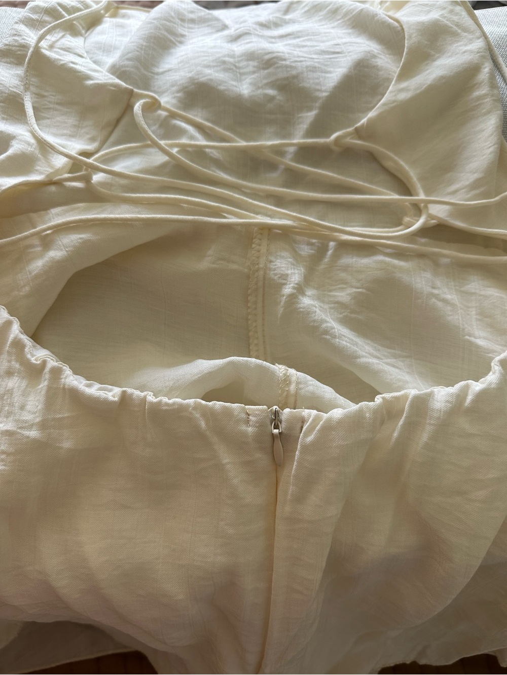 White Ruffle Mini Romper with Spaghetti Straps  | Size M - Picture 10 of 10